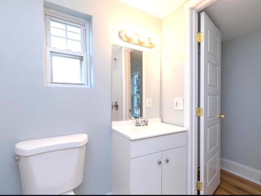 Budget Bed Room Near Downtown Inner Harbor W Free Parking Baltimore Exteriör bild